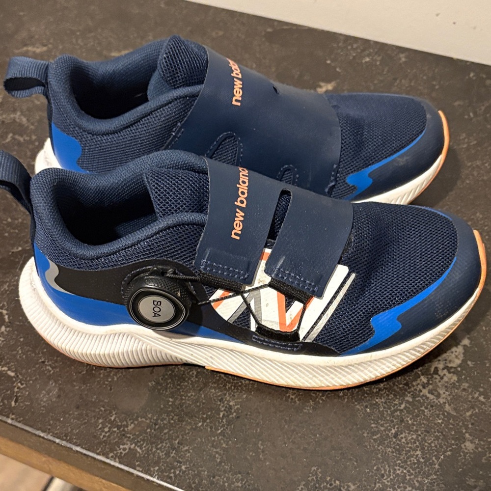 New Balance Dynasoft Sneakers